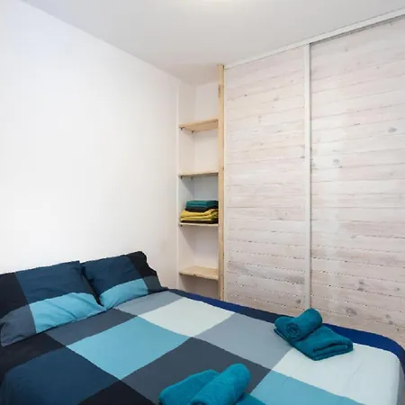 Apartment Flat Near The And Center Of 